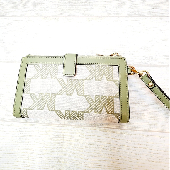 Michael Kors Jet Set Travel Double Zip Wristlet Wallet Light Sage New - Picture 3 of 13
